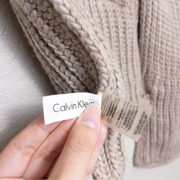 NEW Calvin Klein Knit Scarf Gold Zipper Pockets OS Beige Tan - Picture 6 of 6